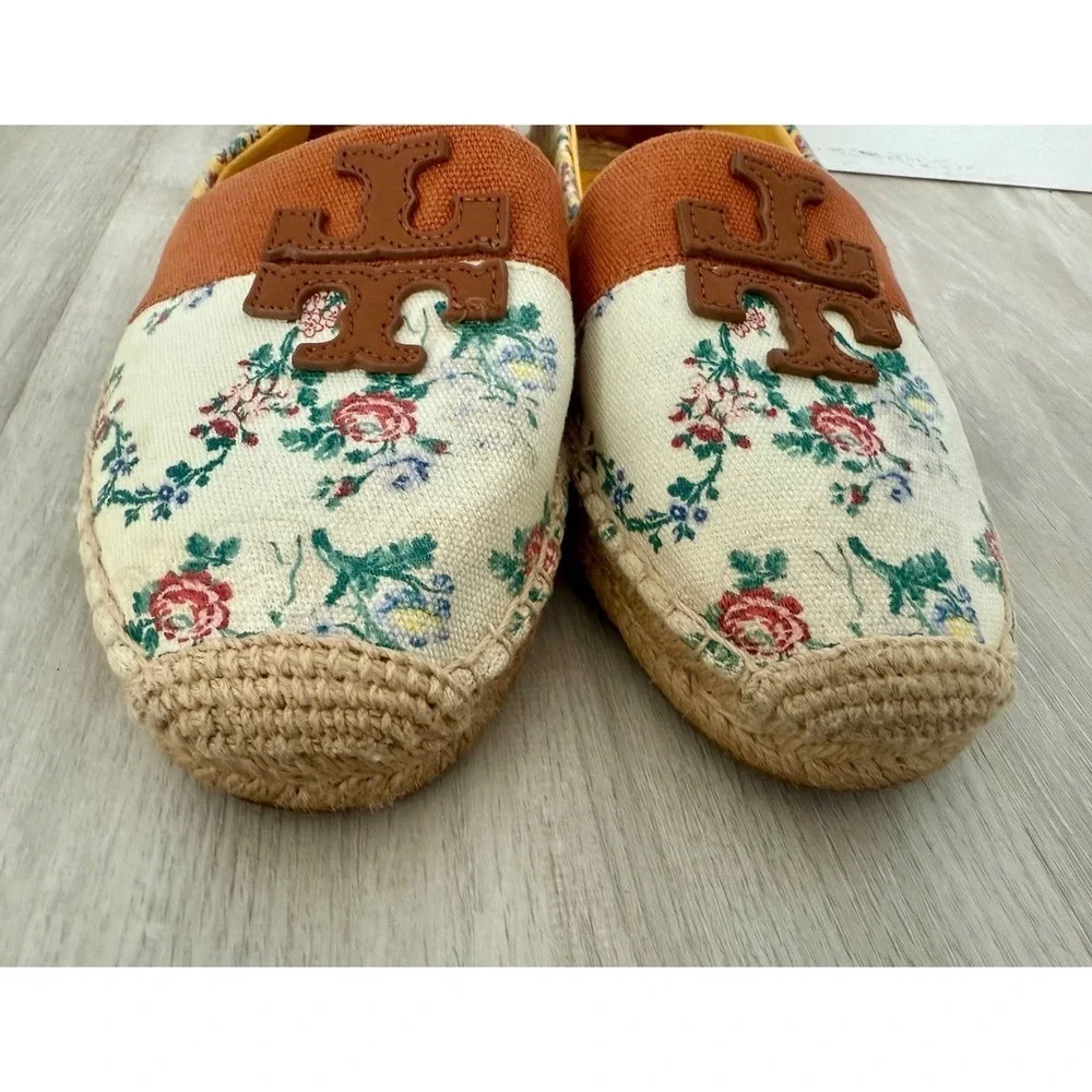 Tory Burch step into